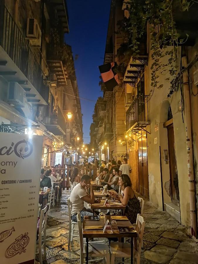 A Due Passi Appartament Hotel Palermo Eksteriør billede